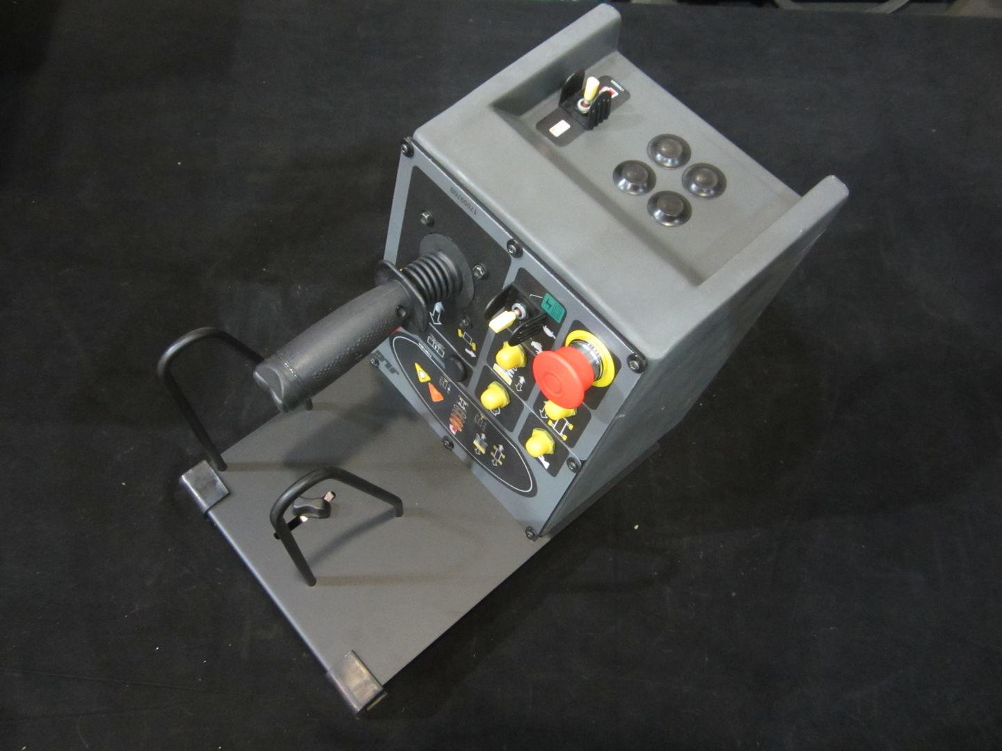 0270536 Platform Control Box (Df, Generator) | JLG