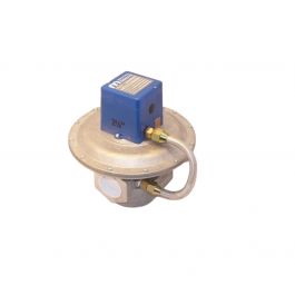 Maxitrol 220G-2 1/2 Gas Regulator 10 PSI Max Inlet Pressure Outlet 1-3 PSI Standard Output 2.5"