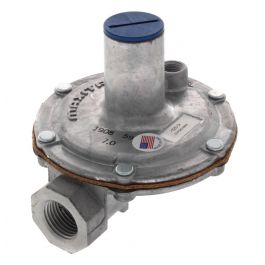 Maxitrol 325-3-1/2 Lever Acting Gas Pressure Regulator 1/2"