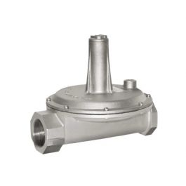 Maxitrol 325-7AB-1 1/4 Gas Pressure Regulator 10 PSI Max Inlet 1.5" Outlet 4-12" WC Blue