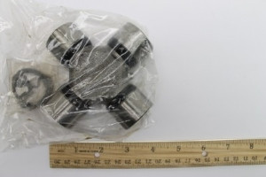 Genie Lift Part # T114017GT - 1480 (ROUND CAP) U-JOINT, EA