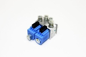 Genie Lift Part # 77009GT - MANIFOLD,JIB,ROTATE 20V,W/FIT*, EA