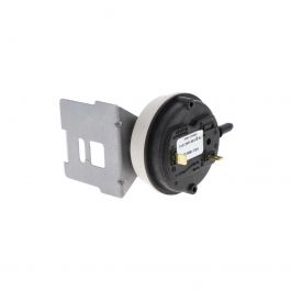 Cleveland Controls NS2-1966-00 SPST Pressure Switch 0.65" WC