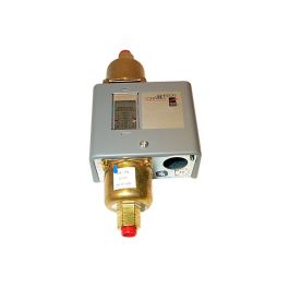 Johnson Controls P74HA-9 Open High Differential Pressure Control Switch 8-60 PSI M20BLK