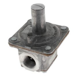 Maxitrol R500S-3/4-CSA Gas Pressure Regulator 1/2" PSI Inlet 3-6" WC Outlet CSA