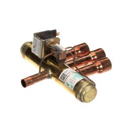 York S1-02533307002 Reversing Valve W/Coil