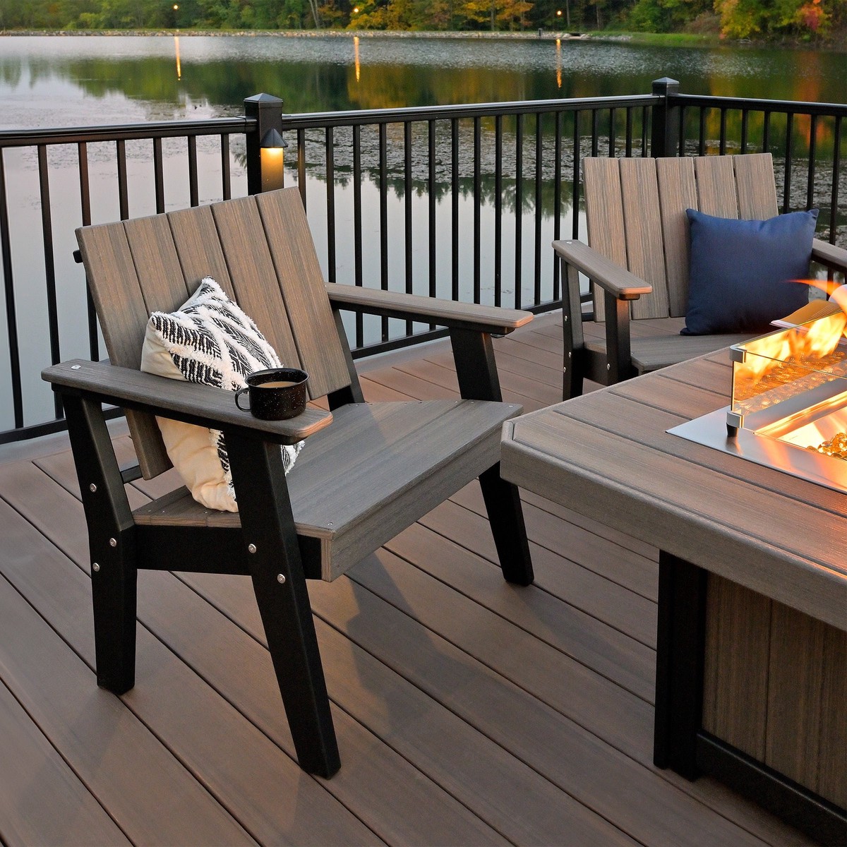 Urban Chat Chair from LuxCraft